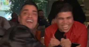 حسن شاكوش يضع عمر كمال فى موقف محرج بسبب مباراة الأهلى.. فيديو