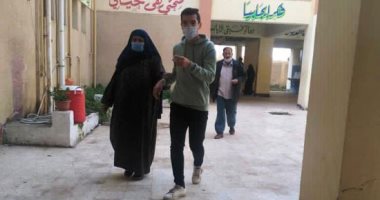 إقبال السيدات وكبار السن للإدلاء بأصواتهم بانتخابات إعادة النواب بكفر الشيخ..فيديو