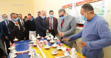 وزير القوى العاملة يتفقد مركز التدريب المهنى بمدينة "قفط" فى قنا