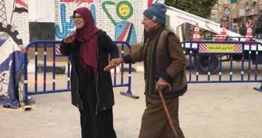 كيف عبر كبار السن فى العريش عن مشاركتهم بانتخابات الإعادة لمجلس النواب.. صور