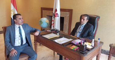 رجل الأعمال ياسر فاروق لـ"اليوم السابع":المشروعات القومية وسائل لجذب الاستثمار..توقعات بمضاعفة الصادرات حال خفض الغاز لـ 3 دولار..المنافسة الخارجية صعبة بسبب ارتفاع تكاليف الإنتاج..ونمتلك مميزات بالسوق الأفريقى