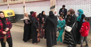 إقبال السيدات وكبار السن للإدلاء بأصواتهم بانتخابات الإعادة فى الغربية