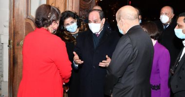 الرئيس السيسي يغادر مقر إقامته بباريس متوجها للقاء رئيس مجلس الشيوخ الفرنسى
