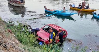 إصابة 4 أشخاص فى انقلاب سيارة بالنيل بطريق بنها القناطر الخيرية.. صور