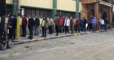 طوابير أمام لجان ثانى أيام الإعادة لانتخابات النواب بالإسماعيلية..فيديو لايف