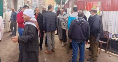زحام أمام اللجان فى جولة الإعادة لانتخابات مجلس النواب بالغربية.. صور
