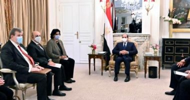 السيسى يلتقى رئيس شركة داسو للصناعات الجوية المُصنِعة لطائرات الرافال الحربية