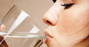 6 طرق لحماية قدميك من التورم.. شرب الكثير من الماء أبرزها
