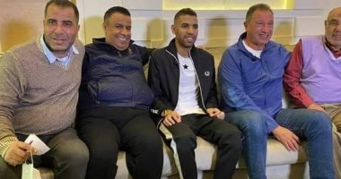 يعقوب السعدى والخطيب فى زيارة لمؤمن زكريا بحضور والده