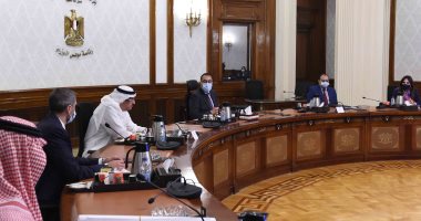 رئيس الوزراء يبحث تفعيل صندوق الاستثمار مع وزير الدولة السعودى