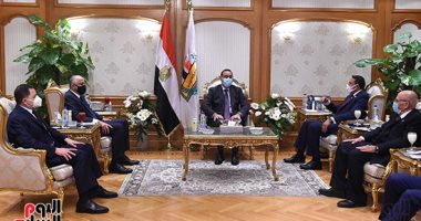اليوم السابع يستدرك خطأ ورود اسم وزير الداخلية السابق بدلا من اللواء محمود توفيق باحتفالية مكافحة الفساد