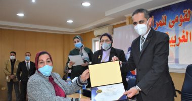 محافظ الغربية يكرم 39 قيادة نسائية خلال لقائه بأعضاء المجلس القومى للمرأة