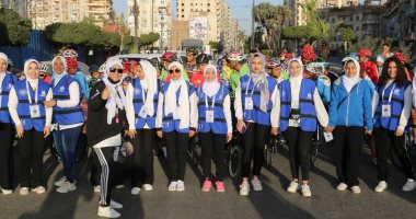 ماراثون دراجات وجرى على كورنيش السويس في اليوم العالمى لمكافحة الفساد.. صور