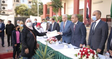 "تعليم الإسماعيلية" تنظم احتفالية تحت شعار "متحدون ضد الفساد" .. صور