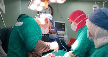 تأمين صحى بنى سويف تنجح فى إجراء حراجة نادرة لاستئصال ورم من بطن طفلة
