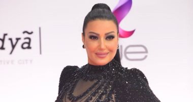 سمية الخشاب تغنى وترقص بعد فوزها بقضية النفقة ضد أحمد سعد.. (فيديو)