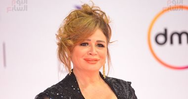 إلهام شاهين تفوز بجائزة أفضل ممثلة بمهرجان القاهرة السينمائى و"التيه" لـ أمير المصري يفوز بالهرم الذهبى.. أفضل ممثل تذهب لـ جوليان فرجوف.. وفيلم "50 أو حوتان يجتمعان على الشاطئ" يفوز بجائزة نجيب محفوظ