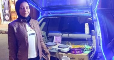 "أسماء" حولت شنطة سيارتها لكافيتريا متنقلة