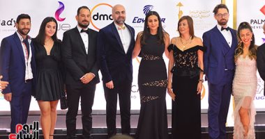 نجوم ونجمات الفن يتألقون فى ليلة ختام مهرجان القاهرة السينمائى