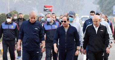 الرئيس السيسي يتفقد الكلية الحربية فجرا