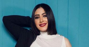 بوسى تحيى حفل "الكريسماس" بمسرح جامعة مصر للعلوم والتكنولوجيا 24 ديسمبر