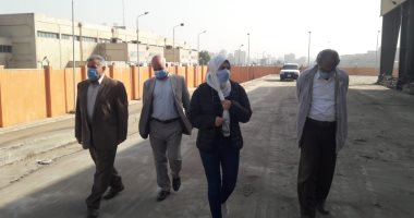 نائب محافظ القليوبية تتفقد المحطة الوسيطة وبلاعات صرف الأمطار بشبرا الخيمة