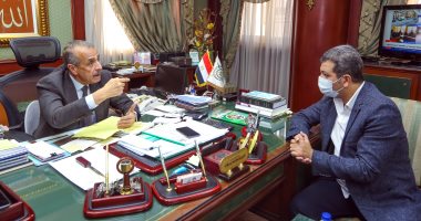 "المركزى للإحصاء": زيادة أعداد السكان من الإناث عن الذكور بـ 100 ألف نسمة 