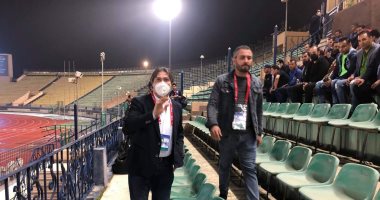 أشرف قاسم يفضل المقصورة عن الدكة فى أول ظهور مع الزمالك بالدورى