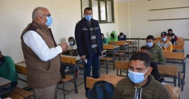 محافظ الوادي الجديد يوجه بصرف بدل إنتقال لطلاب المدارس الفنية بأبو منقار