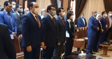 وزير الرياضة: نظرية عادل إمام مازالت فى بعض مراكز الشباب