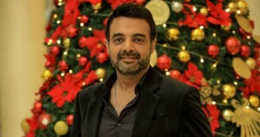 عمرو محمود ياسين أفضل كاتب سيناريو برمضان فى مهرجان نجم العرب.. ويتسلم جائزة باسم والده