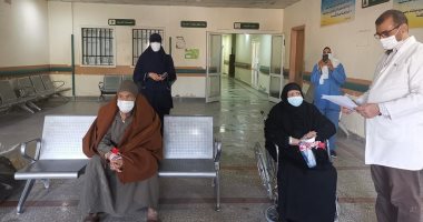 تعافى وخروج 4 حالات كورونا من مستشفى قفط بقنا
