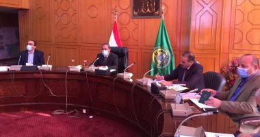 محافظ الإسماعيلية: تطهير دورى لمخرات السيول والانتهاء من تركيب 66 غرفة صرف