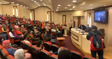جامعة الإسكندرية تواصل اللقاءات التوعوية لترسيخ مفهوم المواطنة والانتماء للطلاب.. صور