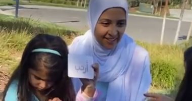 حنان ترك تلعب مع بناتها بحديقة المنزل وتعلق: بنحاول ننقذ ما يمكن إنقاذه..فيديو