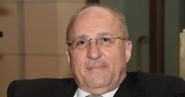 عادل عدوى يلقى محاضرة عن كورونا بالمؤتمر الدولى لجمعية جراحة العظام