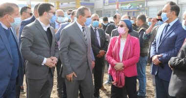 ياسمين فؤاد ومحافظ كفر الشيخ يفتتحان مصنع سيدى سالم لمعالجة 250طن مخلفات..صور