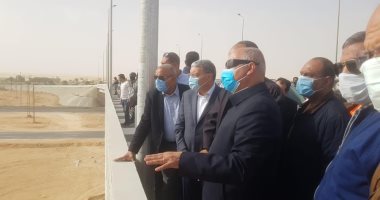 محافظ المنيا يؤكد تنفيذ 740 مشروع نقل بـ 6.3 مليار جنيه خلال 6 سنوات..صور