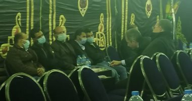 بدء تلقى عزاء بهاء عبد المجيد فى مسجد الفاروق بالمعادى.. صور وفيديو