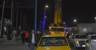الإسكندرية ترفع حالة الطوارئ لمواجهه نوة "قاسم" أخطر نوات الشتاء.. رياح شديدة وأمطار غزيرة وتوقعات بارتفاع الأمواج إلى 4.5 متر.. المحافظ يقرر تعطيل الدراسة.. وحواجز صد لمنع خروج مياه البحر للكورنيش