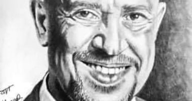 "يوسف" يشارك برسومات فنية وبورتريه لإبراز موهبته فى الرسم