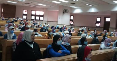 كلية الاقتصاد المنزلى بجامعة حلوان تنظم ندوة حول المشروع الوطنى للقراءة..صور