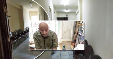 عيادة طبيب الغلابة تفتح أبوابها بعد غلق 5 أشهر.. طبيب جراحة عامة يستأجرها من صاحب العقار ويجهزها لاستقبال المرضى.. ويؤكد: هدفى السير على خطى الدكتور مشالى.. وسعر الكشف 15 جنيها وإعفاء الفقراء من الدفع.. فيديو