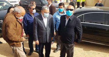 وزير النقل يصل المنيا لمتابعة عدد من المشروعات القومية بالمحافظة