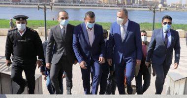 محافظ سوهاج يتفقد أعمال النظافة بالكورنيش الشرقى وميدان رفاعة الطهطاوى.. فيديو وصور