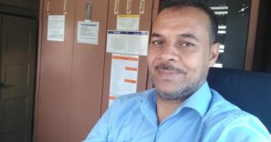 سائق قطار يروى تفاصيل إنقاذه سيارة من الدهس تعطلت على شريط السكة الحديد بقنا