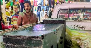 حملات لغلق المحال التجارية والكافتريات والمقاهى بدون ترخيص في الشرقية.. صور