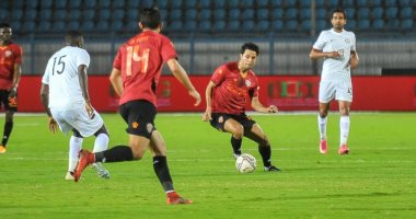 شوط أول "سلبي" بين سيراميكا وسموحة فى الدورى 