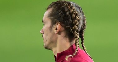 برشلونة ضد ريال سوسيداد.. جريزمان يظهر بنيولوك "الضفاير" 