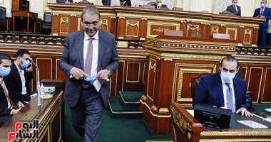 وزير المجالس النيابية للنواب: الحكومة تقدر جهدكم الوطنى الخالص  